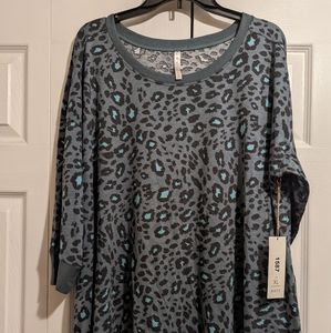 LuLaRoe Kate Top XL